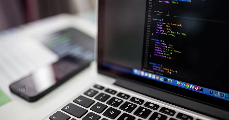 Is Linux or Windows better for programming?